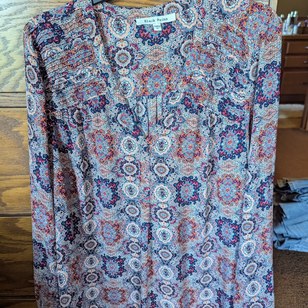 Black Rainn Women's Paisley Blouse - Multicolor